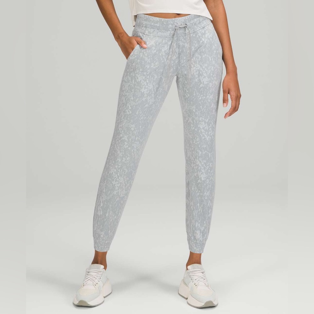 Ready to Rulu 7/8 Jogger size 8